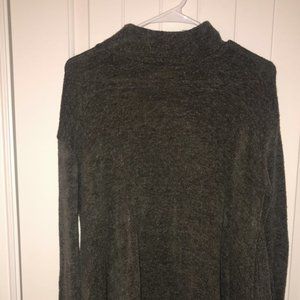 Army Green Turtle Neck